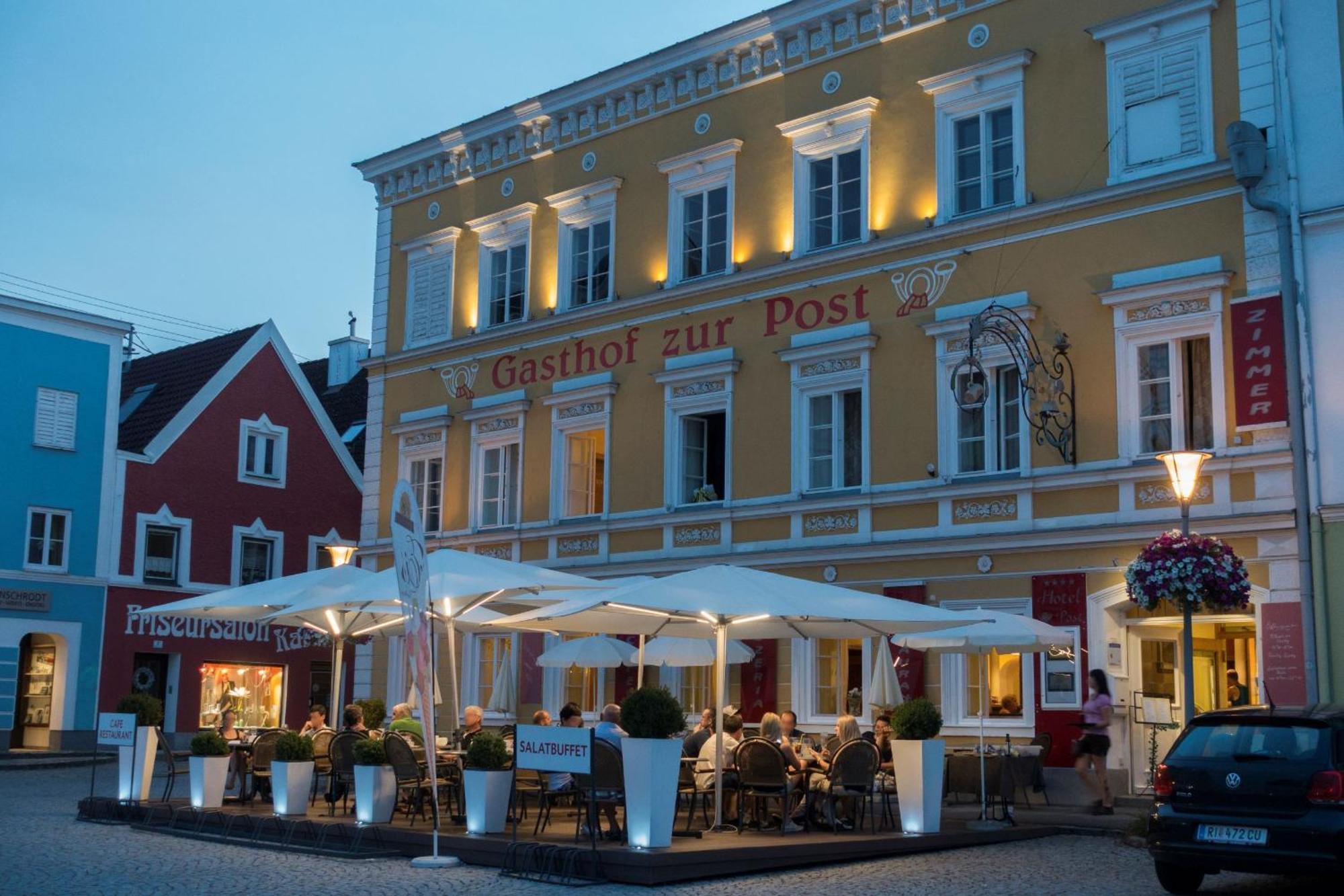 אוברנברג אם אין Hotel Gasthof Zur Post מראה חיצוני תמונה