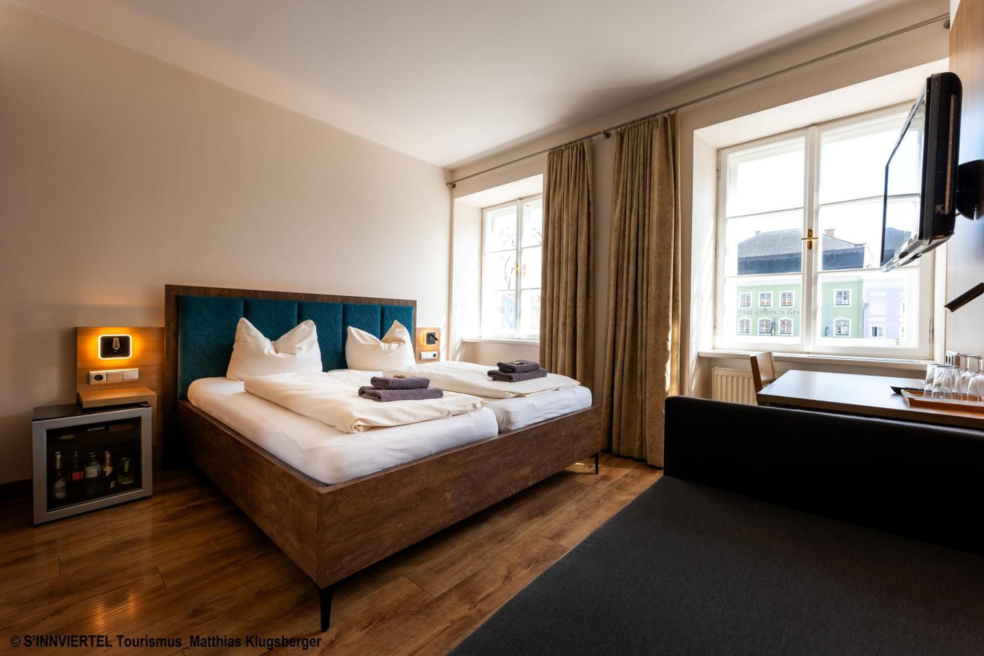 אוברנברג אם אין Hotel Gasthof Zur Post מראה חיצוני תמונה