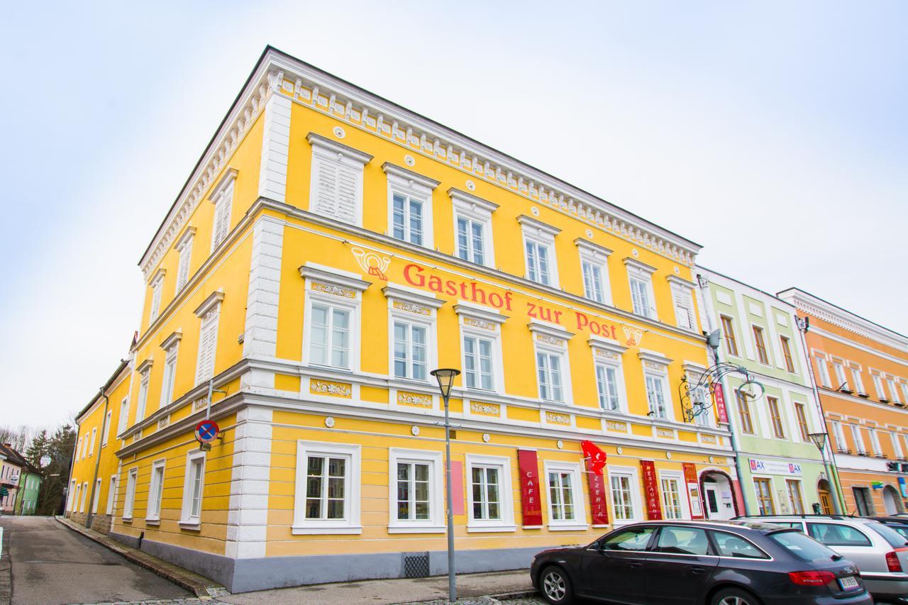 אוברנברג אם אין Hotel Gasthof Zur Post מראה חיצוני תמונה